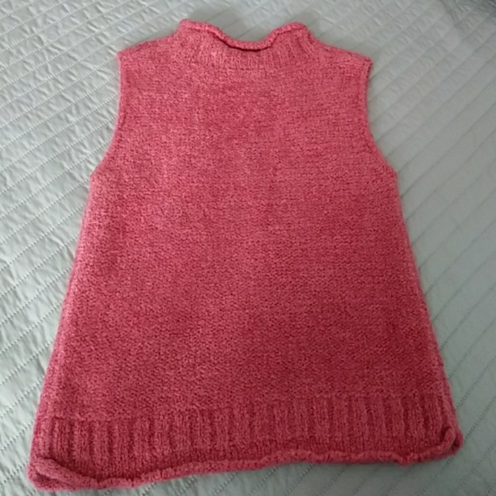 Sweater vest.